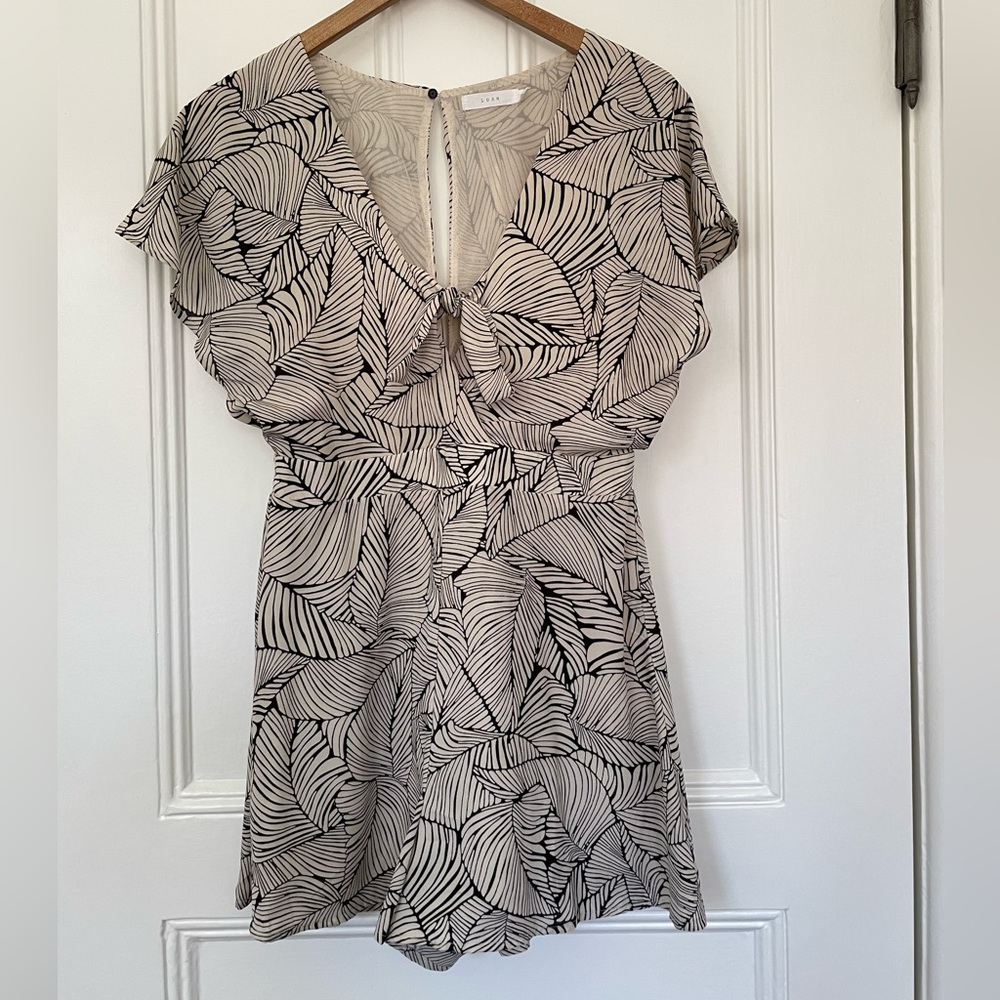 Romper - M - Fully Lined - Front Tie - Black & Cream Botanical Print - SO CUTE